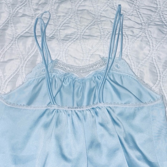 Vintage Yolande pastel blue slip nightgown size S - Picture 8 of 11